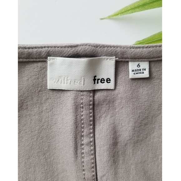 ARITZIA  Wilfred Button-down Crop Top - Picture 7 of 7